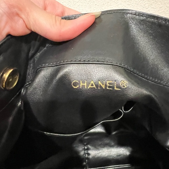 💖Chanel vintage tote 💖 - Picture 12 of 15